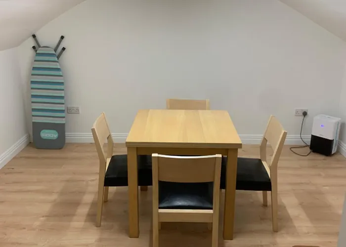 Tidy And Spacious On The Door Step Of Ramsbottom Town Center